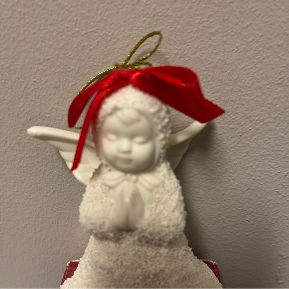 Lincolnshire Christmas Ornament Snowjade Praying Angel Bell Holiday Series w/Box - Picture 3 of 4